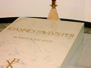 Grafsteen van paus Johannes Paulus II