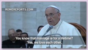 Paus: Heb de moed om te trouwen en kinderen te krijgen