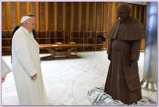 Paus Franciscus in chocolade