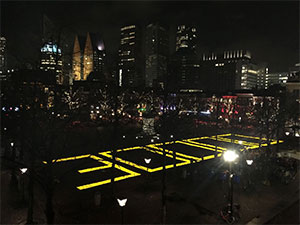 Uur van Licht - 30000 waxinelichtjes op het Plein in Den Haag